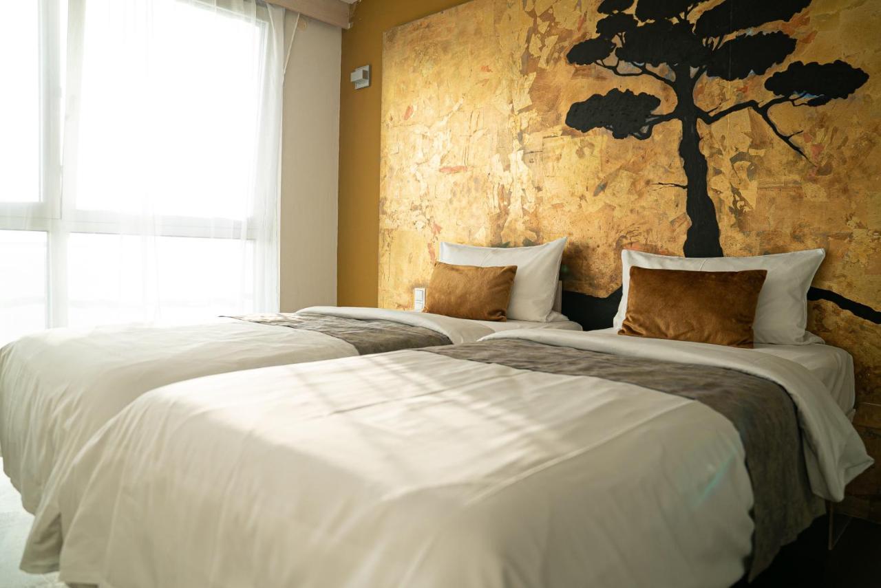 Hotel Schlafstadt Eimeldingen エクステリア 写真